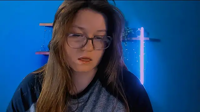 aria_mist Adlı Modelin Canlı XXX Sohbeti