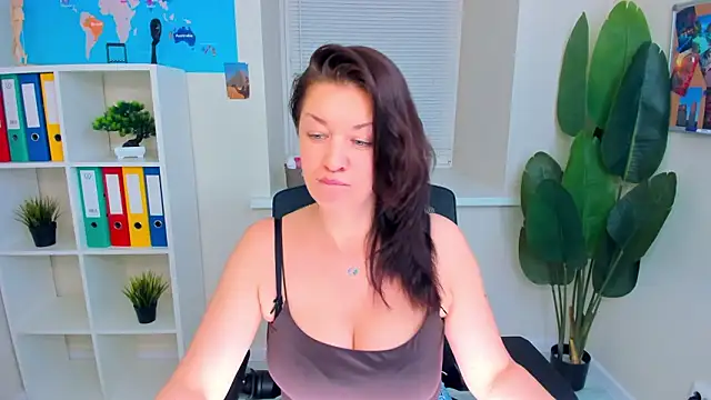 AnaMills' Live XXX Chat