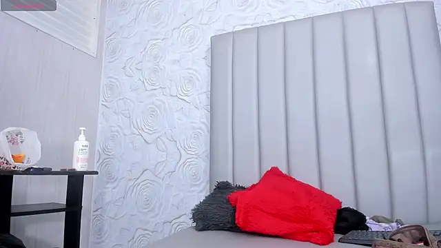 Cleopatra_Trans élő XXX-chatje