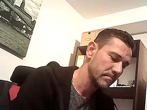 mastercharisma35's Live XXX Chat