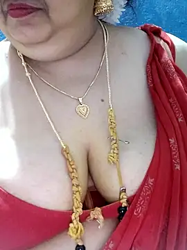 tamilthanushri Live XXX Chat