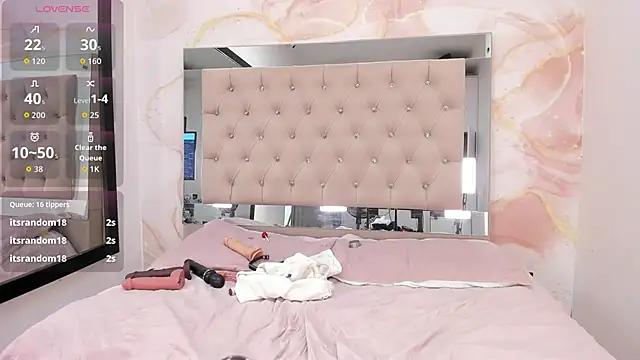 ainaah_'s Live XXX Chat