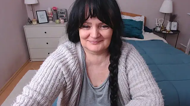 LeveMe2Nightt élő XXX-chatje