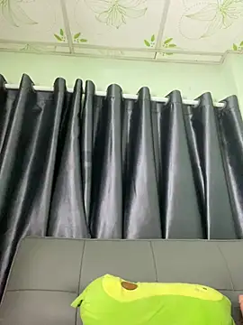 Ly_Chuppy's Live XXX Chat