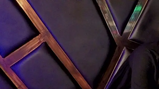 donnasoto Adlı Modelin Canlı XXX Sohbeti