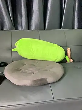 Ly_Chuppy লাইভ XXX চ্যাট