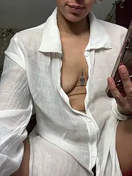 Shuggabutt's Live XXX Chat