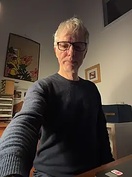 SexyLeon8's Live XXX Chat