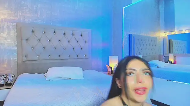 EmylyTaylor_FG's Live XXX Chat