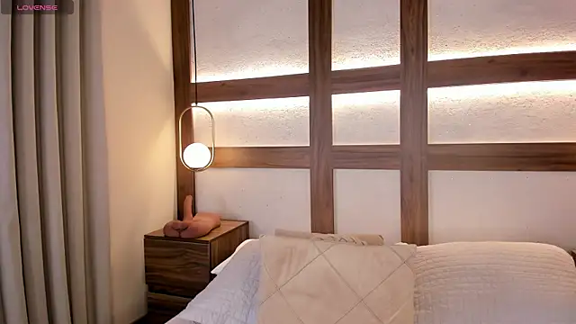 SarhaVega: онлайн-секс-чат