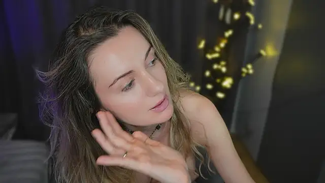 Chatroom XXX en direct de ShyNdWild