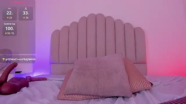 AmbarEvans_ élő XXX-chatje