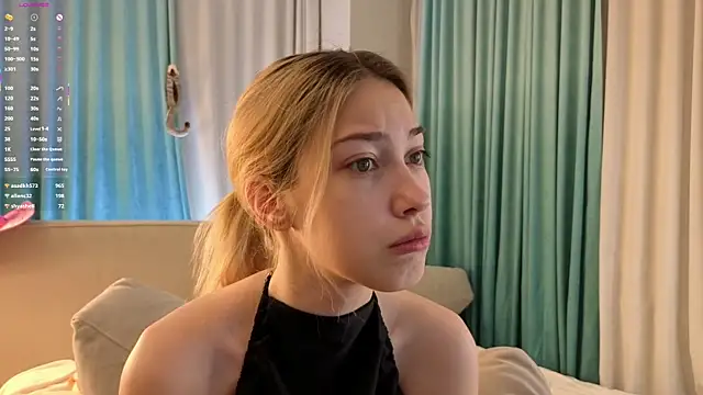 Онлайн чат XXX AngelicRice