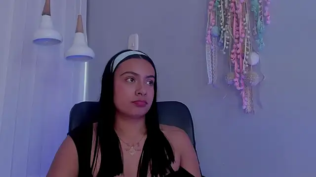 Lilo_Rose Chat XXX live