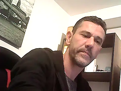 mastercharisma35's Live XXX Chat