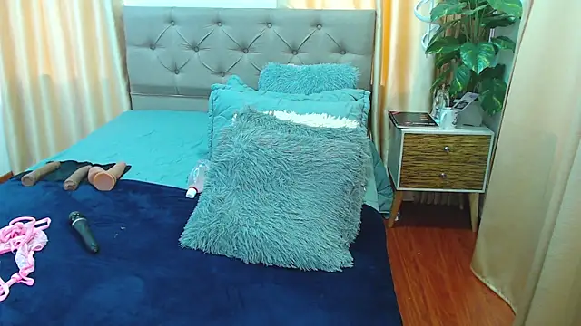 sasi_luna Chat XXX live