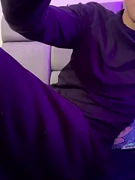 NaytonFreeman Chat XXX live