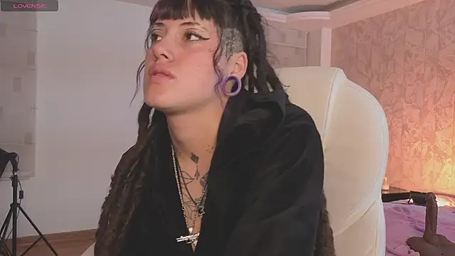 _sharlotte777's Live XXX Chat