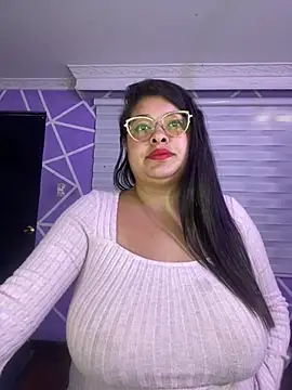 MiiaaJoness Chat XXX live