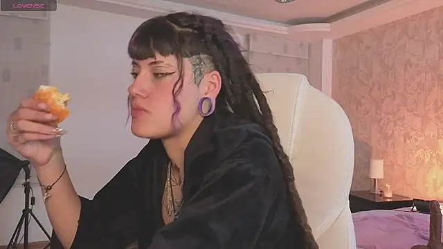 _sharlotte777's Live XXX Chat