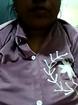 XXX chat uživo modela Desi_Biwi