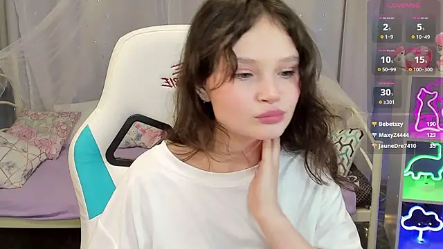 EmilyChavesn Live XXX chat