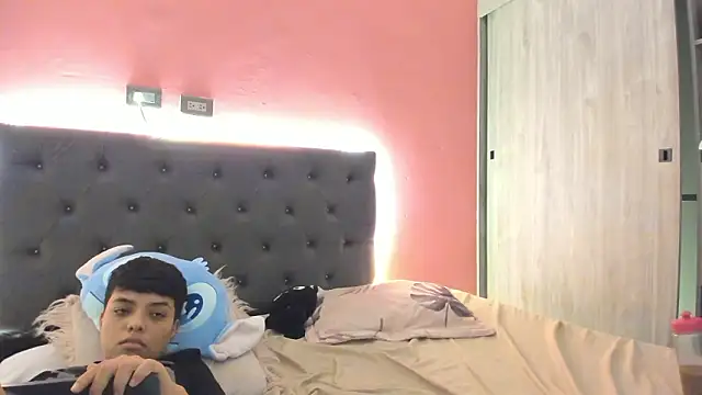 ariloe_quintero's Live XXX Chat