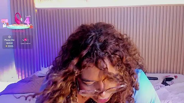 _nickypurple_'s Live XXX Chat