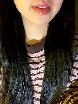 Uyennii02n Live XXX chat