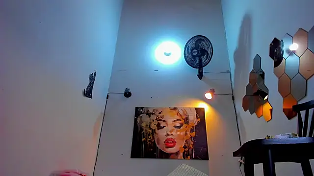 reinahot-699 Chat XXX live