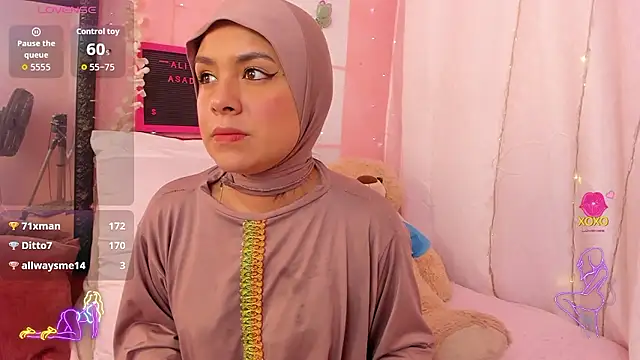 AliaAsad élő XXX-chatje