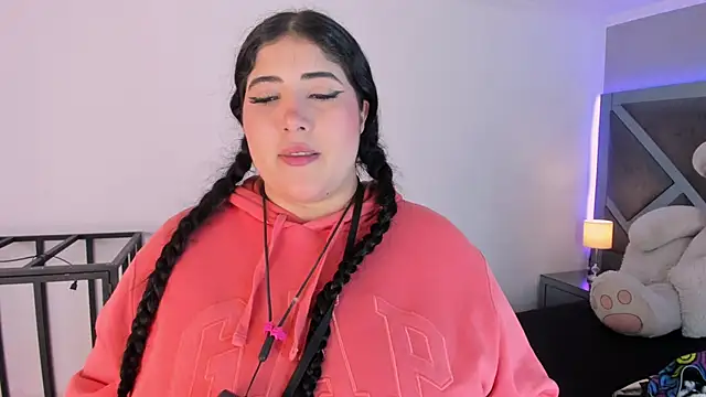 Онлайн чат XXX AmberiniHoffman