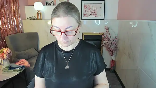 Онлайн чат XXX AlexandraKind