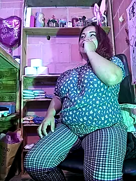 isis_milove élő XXX-chatje