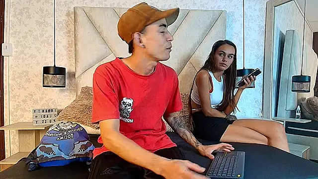 AmbarRaj élő XXX-chatje