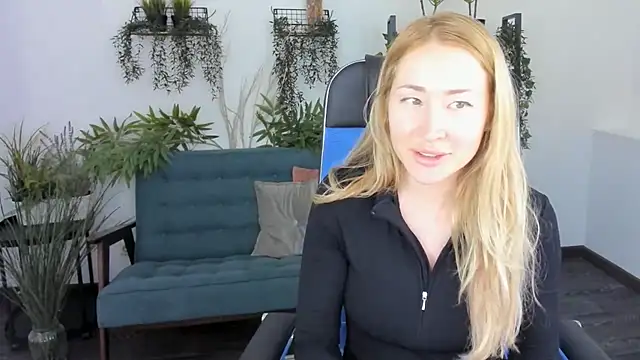 AstraMonroe's Live XXX Chat