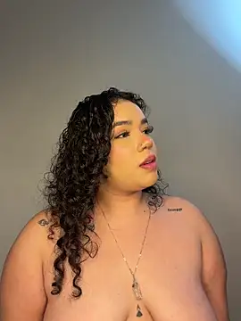 krisstenSantosn Live XXX chat