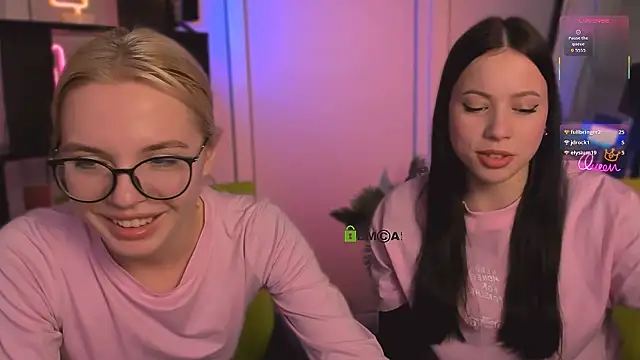 sendi_cais élő XXX-chatje