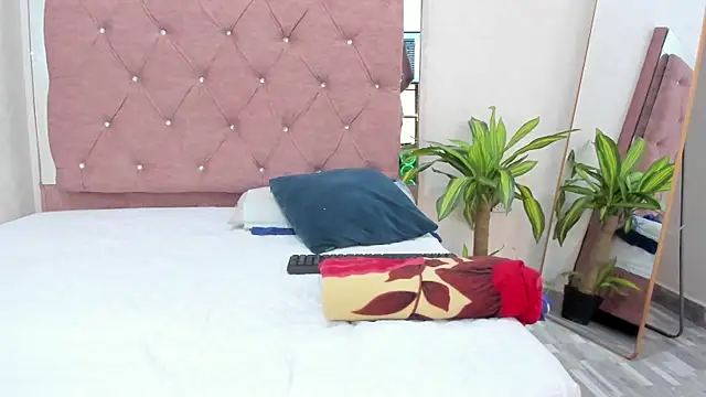 Jazmin040_'s Live XXX Chat