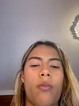 MiaSizzle Obrolan Langsung XXX