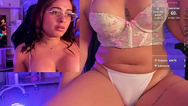 Chat XXX ao vivo de SalomeeHott_