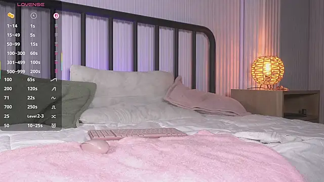 Maxiine's Live XXX Chat