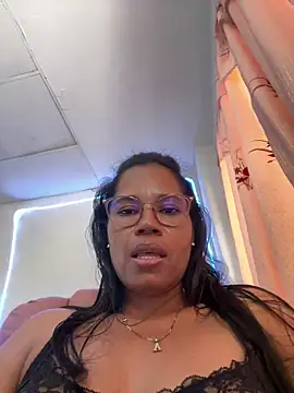 Yandris_1212's Live XXX Chat