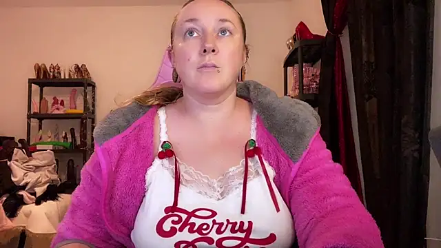 Онлайн чат XXX kisicaxx