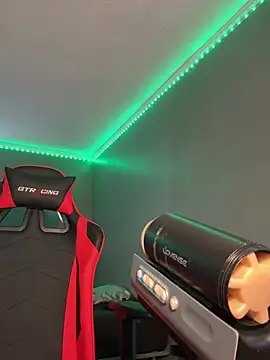 Festivitiesking1 Live XXX-chat