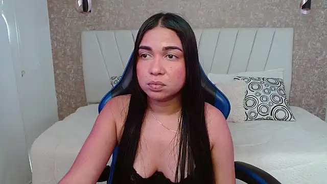 AliceSmity_'s Live XXX Chat