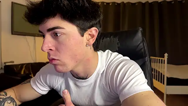 LiamFoster Live XXX-chat