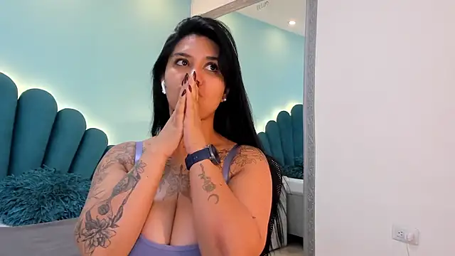 sharlott18 Live XXX-Chat