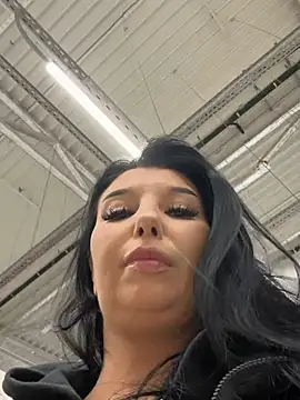 Tisha_Busty: онлайн-секс-чат