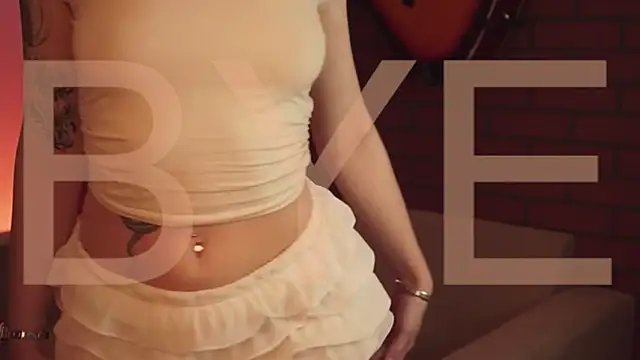 EllieCutes' Live XXX Chat